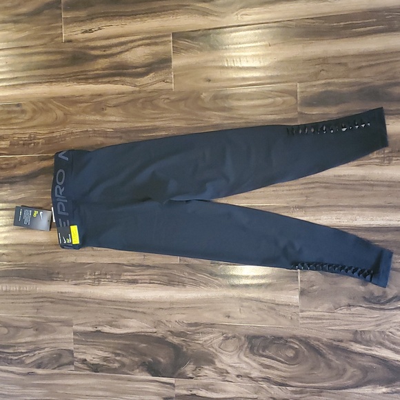 Nike Pro Tight Fit (Dri-Fit) High Rise 7/8 Length Size XS - Picture 5 of 5